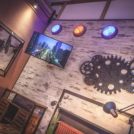 Einzigartige Ferienwohnung Bunt Wie Берлин Экстерьер фото